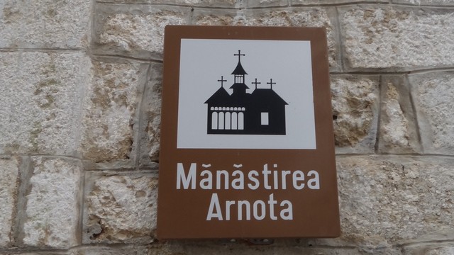 Manastirea Arnota _blog 02