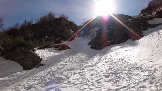 Albisoara Crucii_zapada_14042015_blog 025