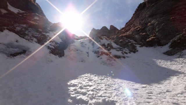 Albisoara Crucii_zapada_14042015_blog 048