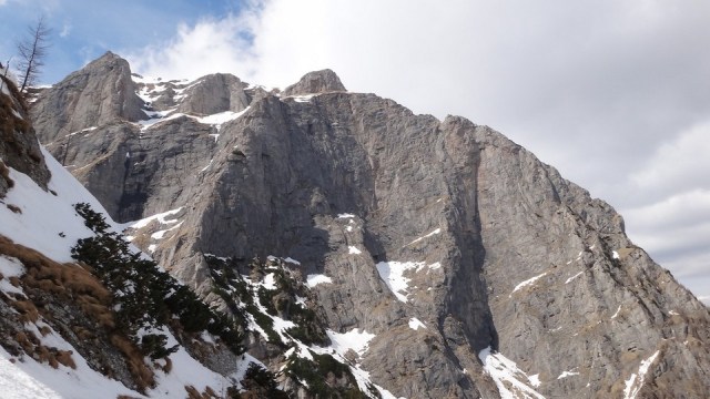 Albisoara Crucii_zapada_14042015_blog 053