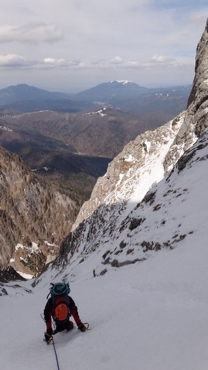 Albisoara Crucii_zapada_14042015_blog 073