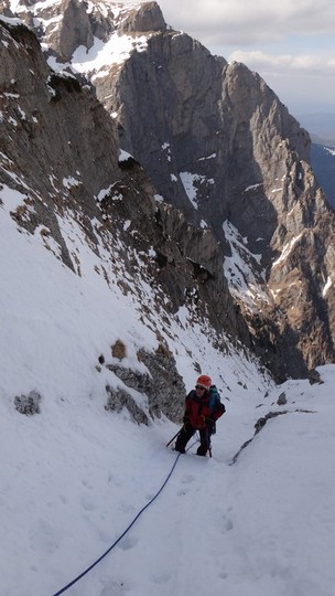 Albisoara Crucii_zapada_14042015_blog 093