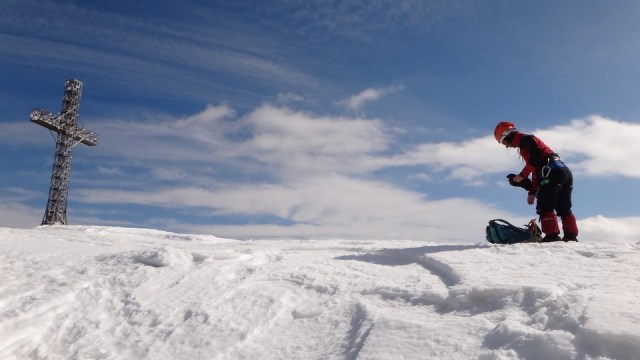 Albisoara Crucii_zapada_14042015_blog 100