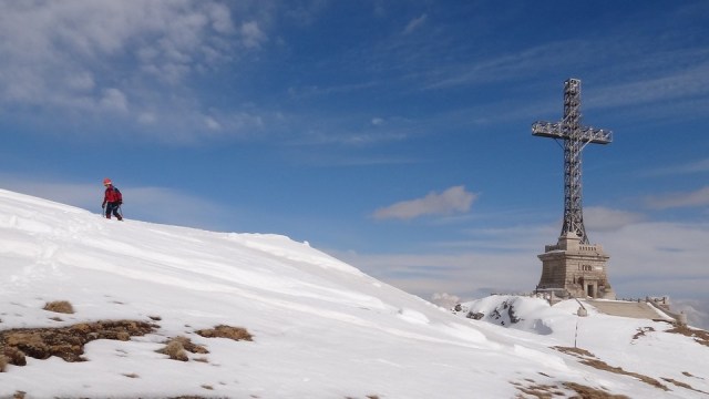 Albisoara Crucii_zapada_14042015_blog 111